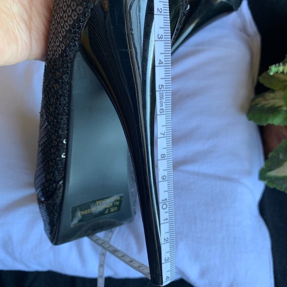 QUPID sequense pumps - Picture 3 of 7